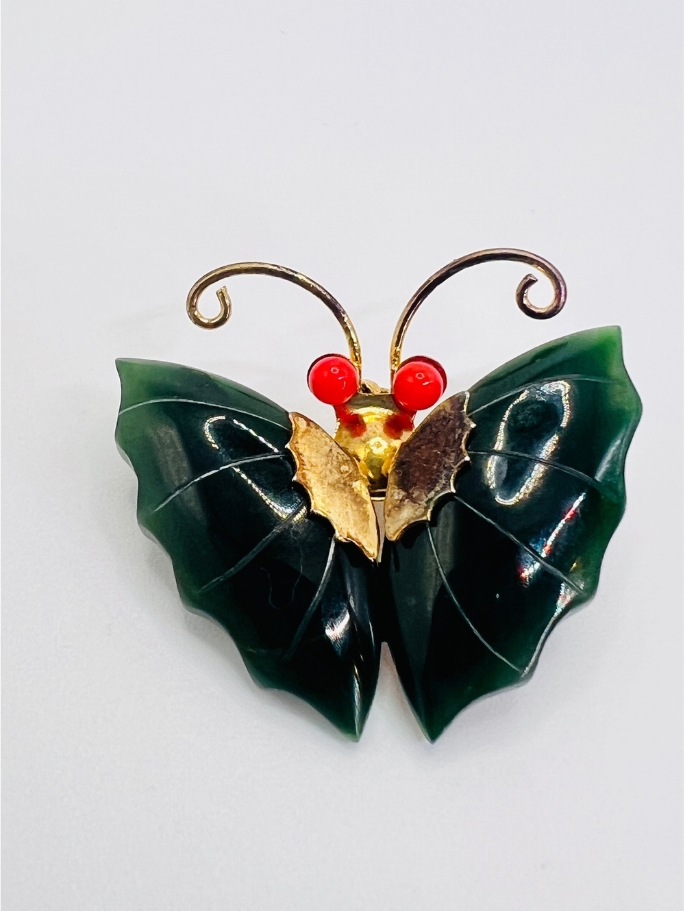 Vintage Carved Nephrite Jade Butterfly Brooch Pendant Red Bead Eyes